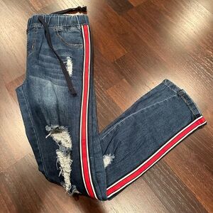 Cute jeans with red/white stripe I loved wearing for gamedays !